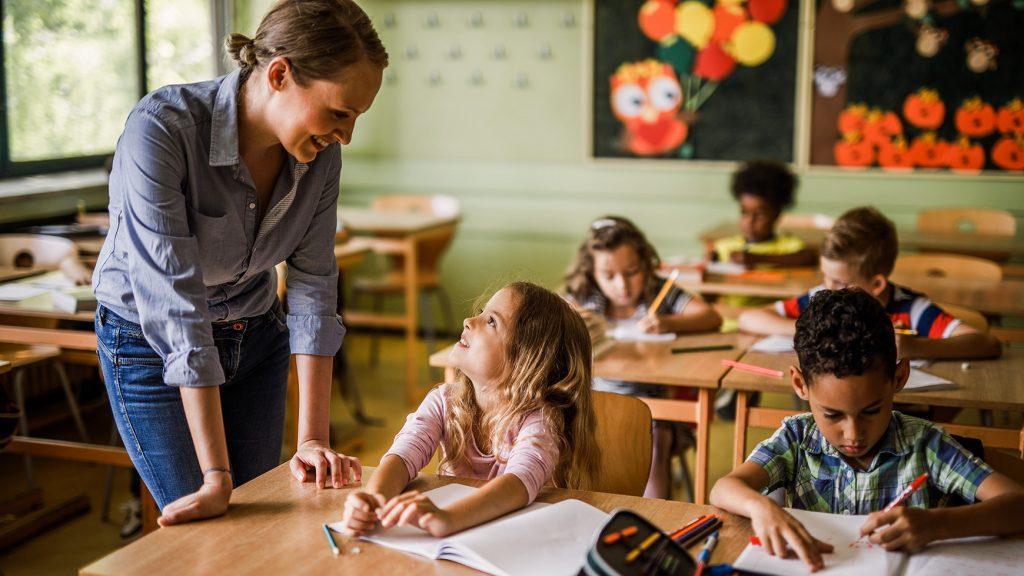 Assicurazione sanitaria docenti: approvata la legge, 3mila euro l'anno per ogni dipendente pagati dallo Stato