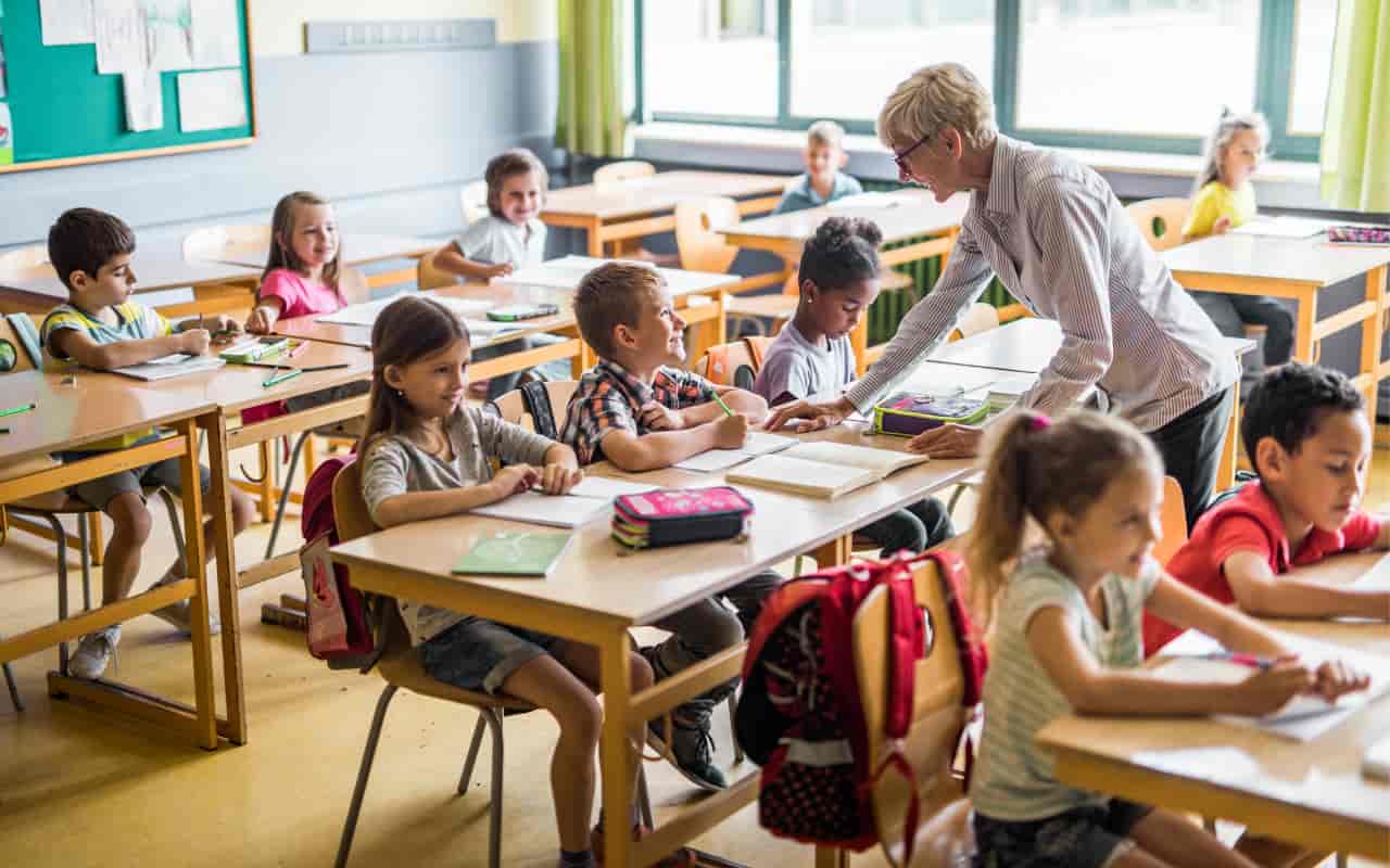 Riaperture scuole gennaio 2022: Abruzzo rinvia al 10, Campania a febbraio?