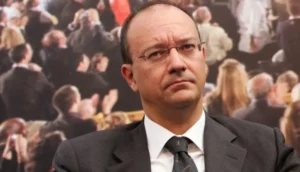 Proteste, Valditara non ci sta: "Questa non è difesa della scuola ma aggressione alle istituzioni"