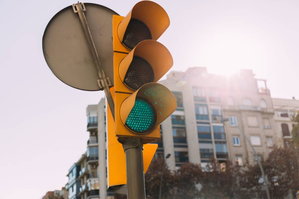 Concorso ausiliari del traffico 2023: basta la scuola dell'obbligo, domanda entro il 17 maggio
