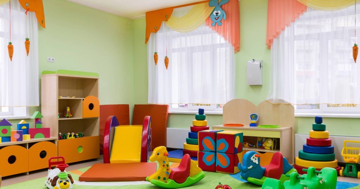 Basteranno 3 anni di esperienza nei servizi per l'infanzia per iscriversi all'albo degli educatori: arriva il percorso integrativo semplificato