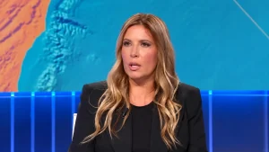 Selvaggia Lucarelli provoca: "I docenti dovrebbero dire ai ragazzi cosa fare sul web. Ma chi insegna agli insegnanti?"